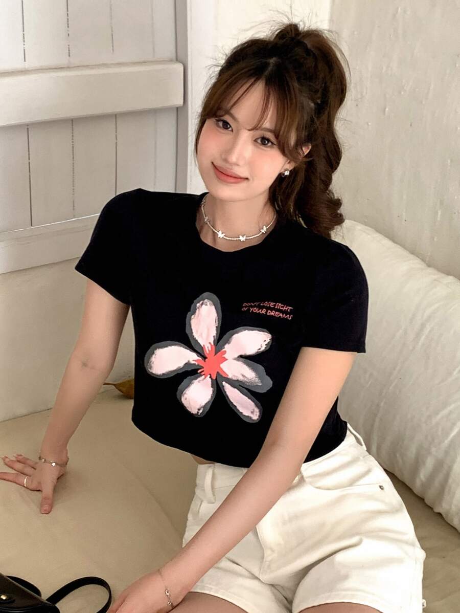 DAZY Floral & Slogan Graphic Crop Tee - Black - View 1