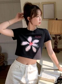 DAZY Floral & Slogan Graphic Crop Tee - Black - View 6