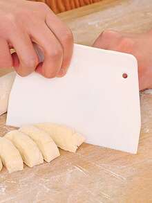 1pc Cake Spatula, White Plastic Dough Cutter For Baking - White - View 4