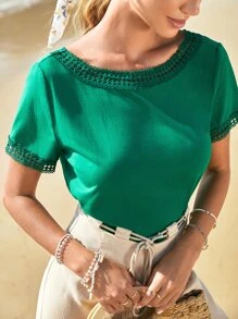 SHEIN Frenchy Camiseta panel con encaje de espalda abierta - Verde - Ver 2