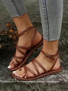 女士交叉绑带趾环踝带平底凉鞋，时尚棕色人字拖凉鞋，春夏穿搭 - 鏽棕色 - 查看 1