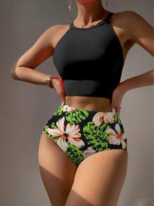 Conjunto de bikini de estampado tropical aleatorio. Top halter con recorte en la parte trasera. Bottom de bikini de cintura alta. Traje de baño de 2 piezas. - Negro - Ver 1