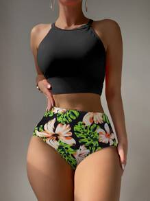 Conjunto de bikini de estampado tropical aleatorio. Top halter con recorte en la parte trasera. Bottom de bikini de cintura alta. Traje de baño de 2 piezas. - Negro - Ver 3