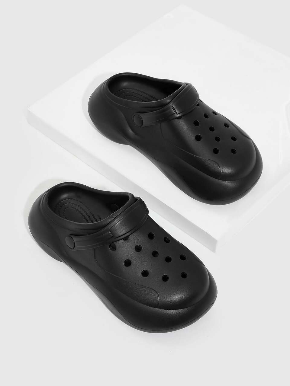 Woman Shoes Hollow Design Slingback Clogs, Cool Black EVA Vent Clogs For Summer Vacation Shoes Summer New Year Holiday For Casual Beach Style