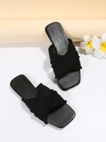 女士夏季拖鞋，新款女性柔软法式平底防滑沙滩凉鞋