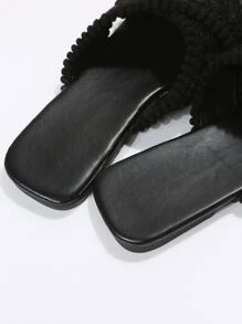 女士夏季拖鞋，新款女性柔软法式平底防滑沙滩凉鞋