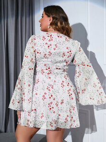 Double Crazy Vestido midi elegante con mangas acampanadas y estampado de flores pequeñas para mujer talla grande, apropiado para conciertos, fiestas y vacaciones - Blanco - Ver 2