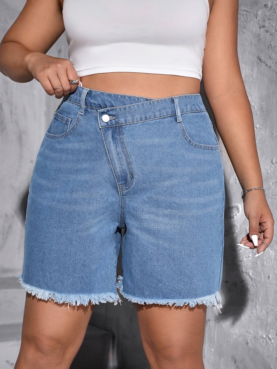 Plus Stepped Waist Raw Hem Denim Shorts - Blue - View 1