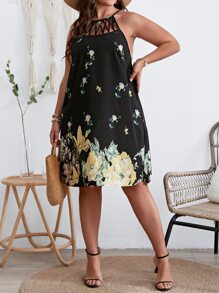 SHEIN Clasi 大碼印花前鏤空繞頸連衣裙 - 黑色 - 查看 5