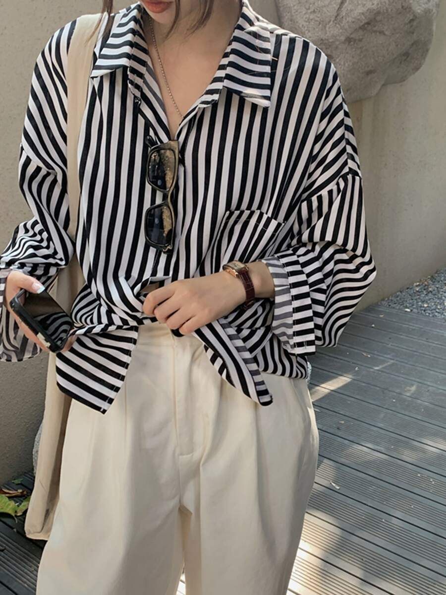 竖条纹落肩宽松衬衫，休闲春季款 - 黑與白 - 查看 1