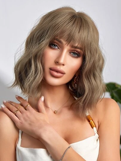 淺棕色14英寸短直齊瀏海波波頭假髮，天然柔軟合成纖維毛髮替換假髮，適用於女性日常和派對使用