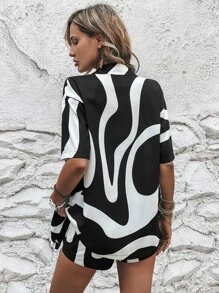 SHEIN LUNE Graphic Print Drop Shoulder Shirt & Drawstring Waist Shorts