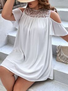 SHEIN VCAY Plus Contrast Guipure Lace Cold Shoulder Dress - White - View 5