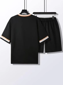 Manfinity Loose Fit Men's Letter Graphic Striped Trim T-Shirt & Shorts Set - Black - View 2