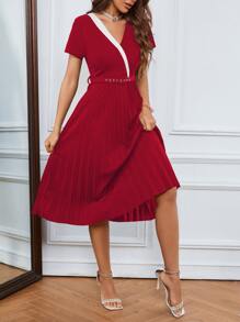SHEIN Clasi Contrast Trim Pleated Hem Buckle Belted Dress - Red - View 4