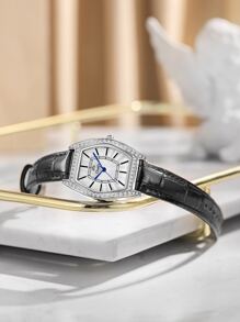 Duolz Rhinestone Decor Tonneau Pointer Quartz Watch Holiday
