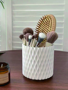 Rotatable Makeup Brush Storage Bucket, 1pc Lipstick Makeup Organizer, Plastic Makeup Tools Holder, Pen Storage Cup Container, Eyebrow Pencil Storage Box, Desk Organizer For Dresser, Bathroom, Office, Vanity & Countertop,Room,Home,Bedroom,Bathroom,House,Pink Room,Living Room Decor,Travel Stuff,Gift Bag,Gifts For Mom,Dad,Men,Friends,Teacher,Birthday,Wedding,Desk,Shelves,Accessories,Gift Boxes,Funny Gift,Storage,Makeup Brush Holder Bag,Room Decor, Bags,Makeup Bag,Vanity,Travel,Make Up Bag,Travel Essentials,Organizer,Storage,Travel Essential,Makeup Organizer,Makeup Bags,Make Up Organizer,Organiser,Toiletry Bag,Desk Organiser,Cosmetic Bag,Makeup Pouch,Make Up Organize,Vanity Accessories,Make Up Pouch,Make Up Bags,Jewellery Box,Pouch,Makeup Brush Holder,Brush Holder,Perfume Organiser,Pouch Bag
