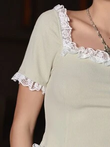 SHEIN Camiseta con encaje en contraste tejido de canalé - Beis - Ver 9