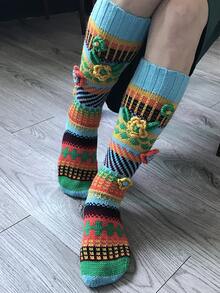 1雙女士撞色勾織花朵裝飾可愛高筒襪適用於秋冬 - 藍色 - 查看 3