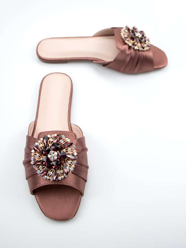Women Comfortable Rhinestone & Flower Decor Flat Sandals, Glamorous