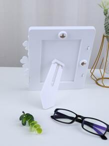 1pc Plastic Photo Frame Without Inner Paper, White Four Leaf Clover Decor Picture Frame For Home - White - View 3