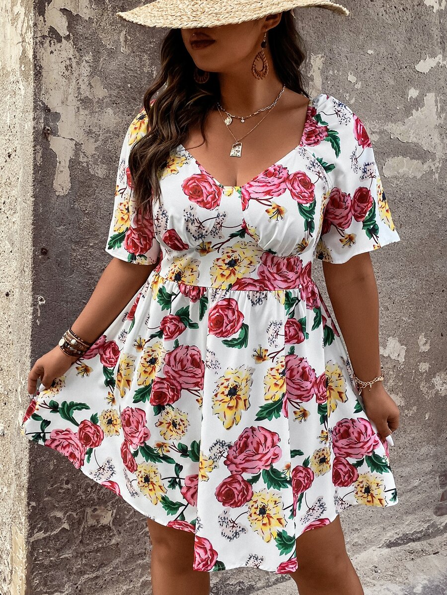 SHEIN Holidaya Plus Floral Print Sweetheart Neckline Dress - White - View 1