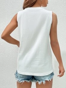 SHEIN EZwear 蝴蝶和口号图案背心 梦想隧道 每一天都是宝藏 总是心情愉快 - 白色 - 查看 2