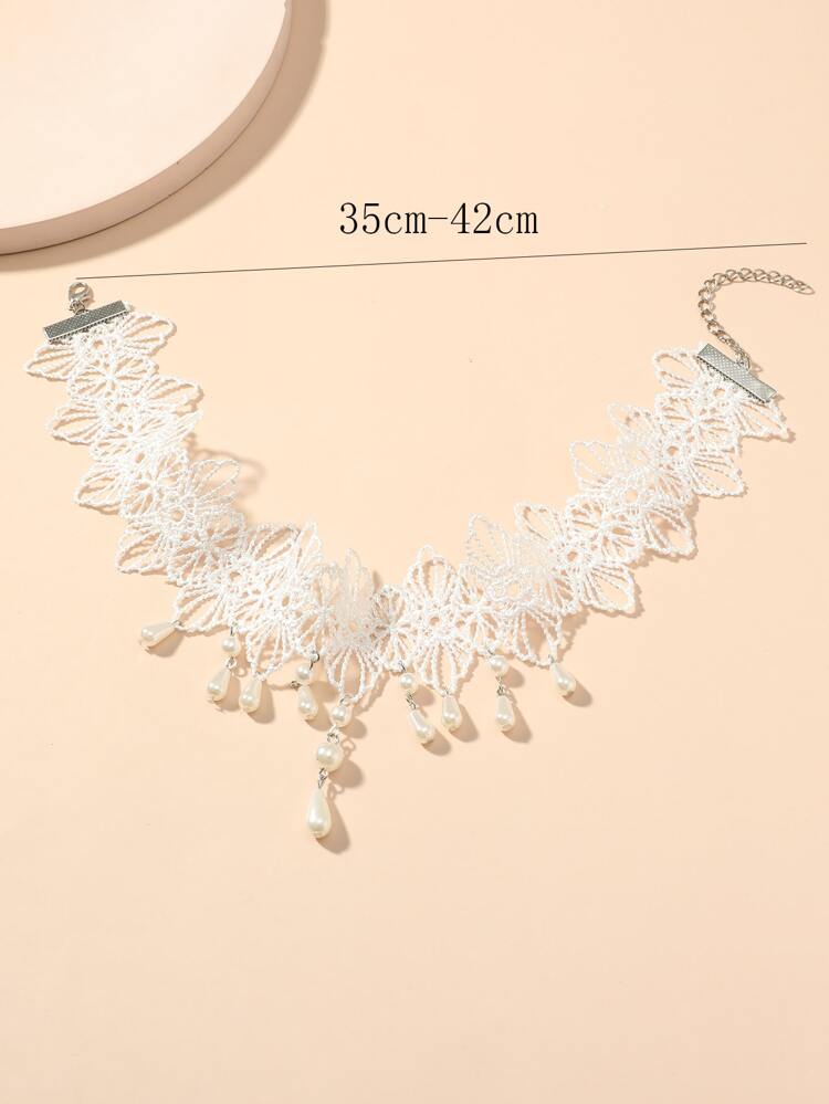 Faux Pearl Decor Choker