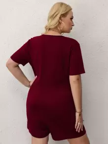 SHEIN LUNE 大碼素色前紐扣連身短褲 - 酒紅色 - 查看 2