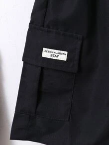 SHEIN 小男童字母補丁細節翻蓋口袋工裝短褲