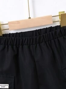 SHEIN 小男童字母補丁細節翻蓋口袋工裝短褲