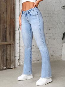 Zip Fly Flare Leg Jeans - Light Wash - View 4