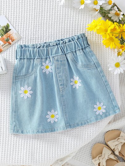 SHEIN 夏季年輕女孩可愛的刺繡雛菊牛仔布短裙