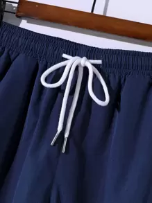 Manfinity Homme Completo casual da uomo per l estate composto da camicia a maniche corte con bottoni e contrasti di colore, e pantaloni con vita con coulisse (taglio irregolare)