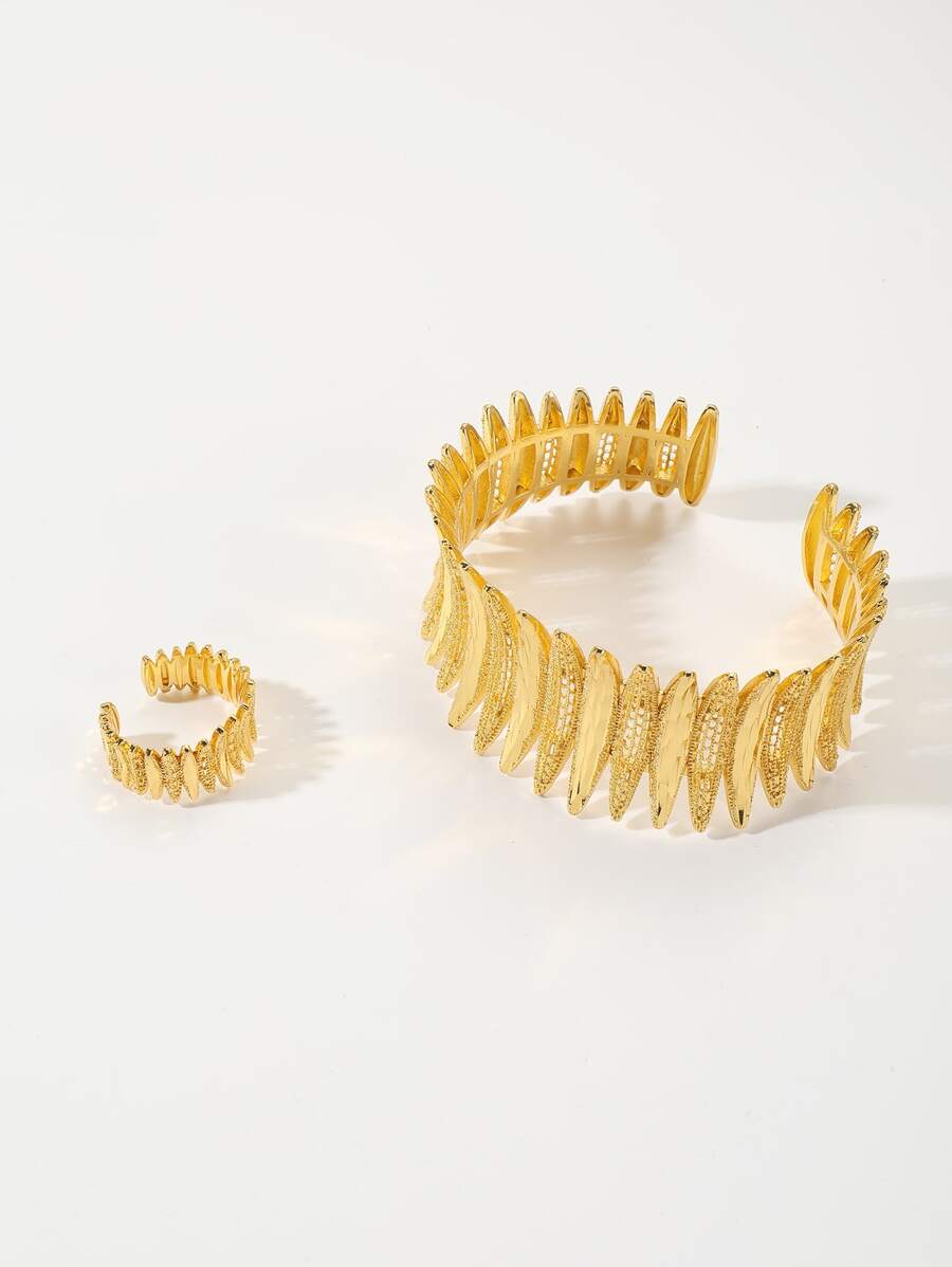 Women's Elegant Gold Bangle & Ring Set