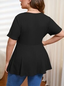 SHEIN Privé Plus Cut Out Keyhole Neck Tee - Black - View 2