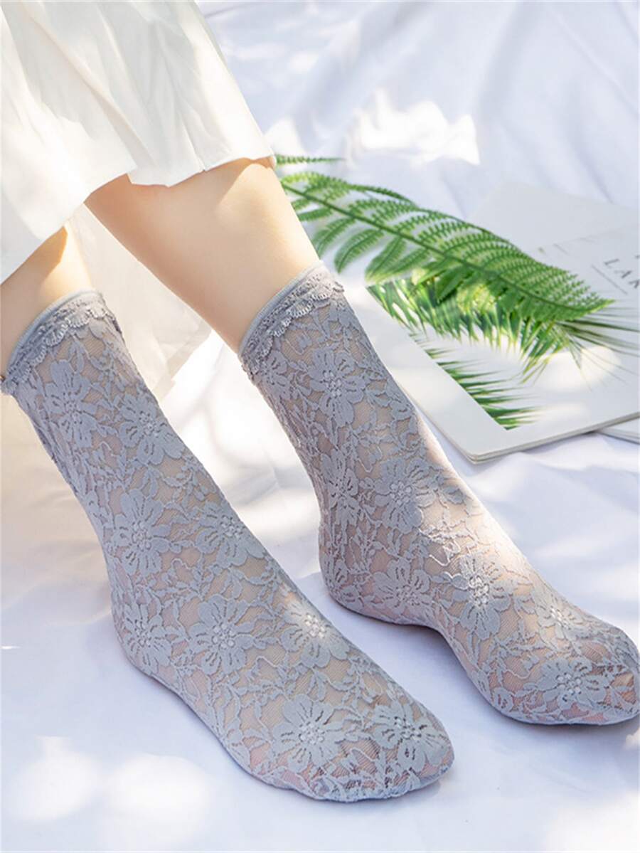 1pair Women Floral Pattern Fashion Crew Socks - Grey - View 1