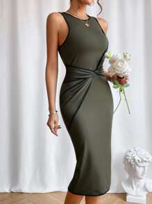 SHEIN Privé 前扭結撞色滾邊背心洋裝 - 軍綠色 - 查看 1