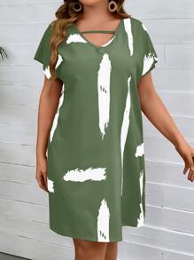 SHEIN LUNE Plus Size Women's Straight Printed Dress - Green - View 3