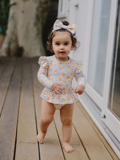 女嬰可愛小碎花拉鍊裙式連體泳衣，飛邊設計適合度假防曬，配有頭帶適合夏季海灘