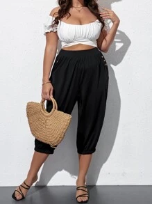 SHEIN LUNE Plus Button Detail Capri Trousers - Black - View 4