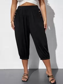 SHEIN LUNE Plus Button Detail Capri Trousers - Black - View 1