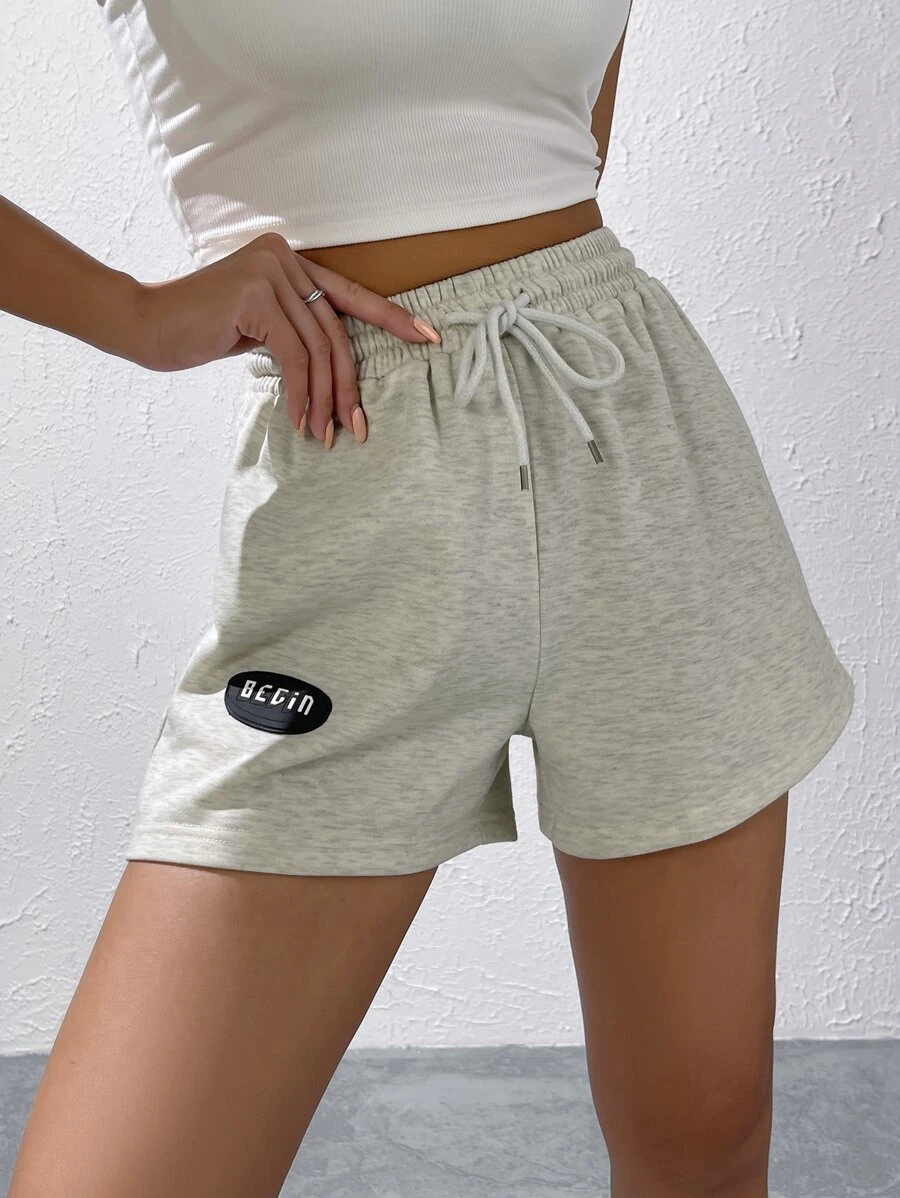 SHEIN EZwear Quần đùi nữ Dây kéo Đắp vá Lá thư Giải trí - Màu Xám nhạt - Xem 1