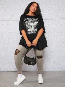 SHEIN CURVE+ Plus Size Letter & Figure Graphic Drop Shoulder Tee - Black - View 3