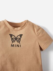 SHEIN 新生兒1入組蝴蝶和字母圖案T恤 - 卡其色 - 查看 6
