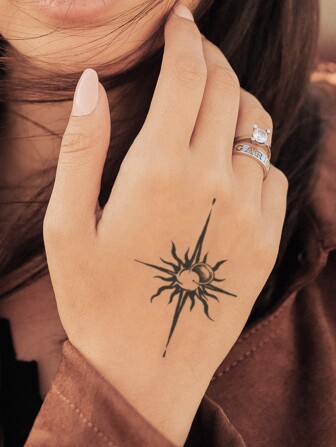 紋身貼紙,1張月紋一次性紋身適合女士,紋身貼紙成年人,逼真紋身貼花,適合女士和女孩