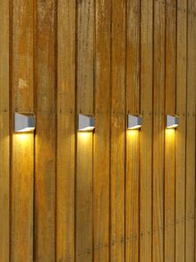 1 件 4 LED 不锈钢太阳能灯笼，现代壁挂式户外太阳能灯笼，适用于户外、小路、庭院、露台的户外花园照明 - 黃色 - 查看 2