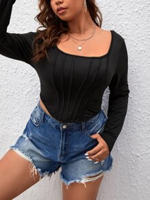 SHEIN Privé 大碼素色不對稱下擺短款T恤 - 黑色 - 查看 1