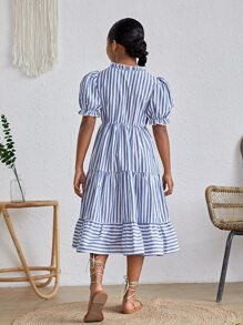 SHEIN Chicas Vestido con estampado de rayas de manga farol bajo con fruncido - Azul y blanco - Ver 2