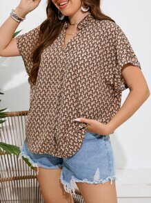 SHEIN LUNE Plus Allover Print Notched Neck Batwing Sleeve Blouse - Khaki - View 3